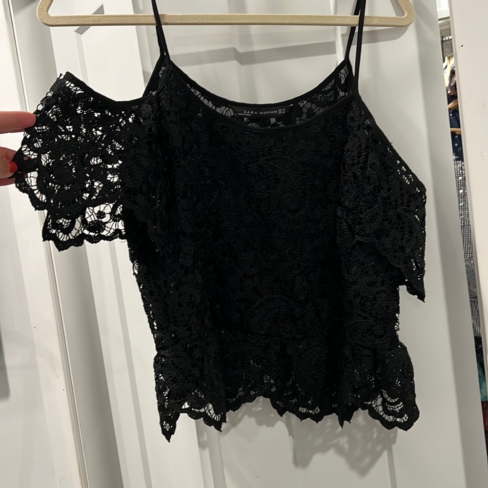 Zara off the shoulder with sleeves lace top